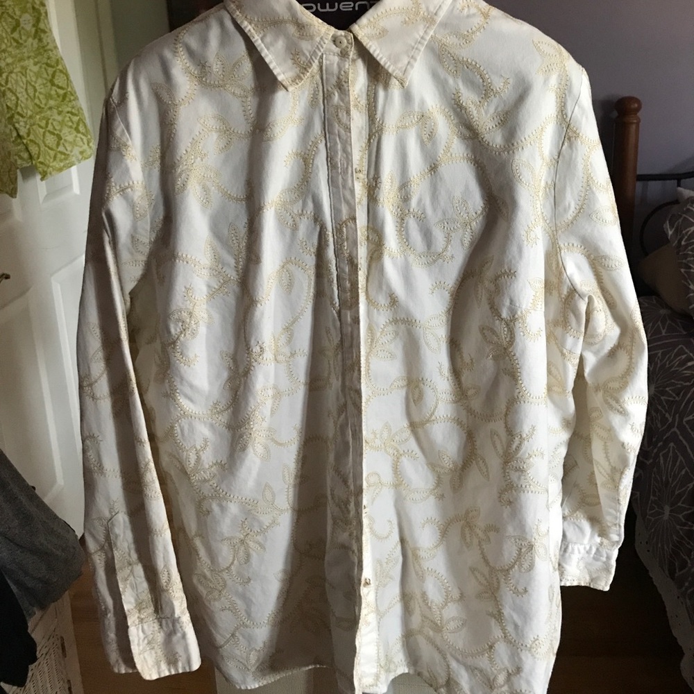 Beautifully made heavy cotton with lovely buttons