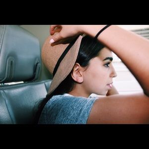 Meet your Posher, Mackenzie