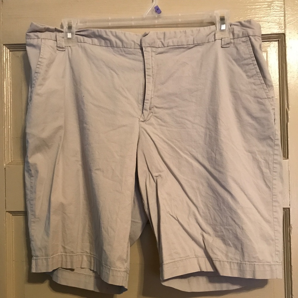 Women's khaki shorts