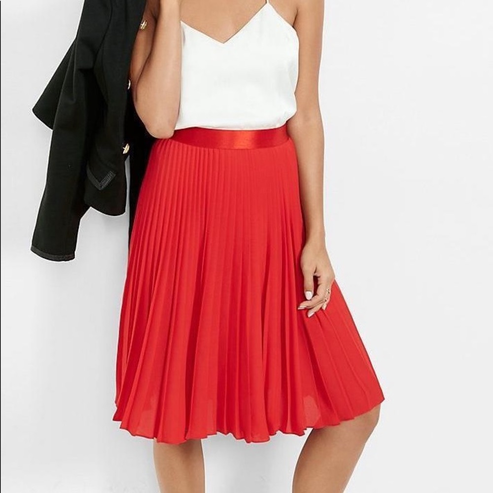 NWOT Express Pleated Midi Skirt Red XS