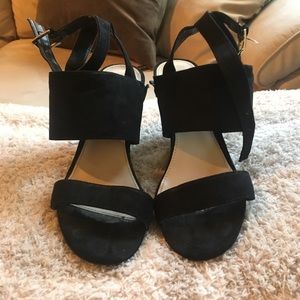Black Wedges