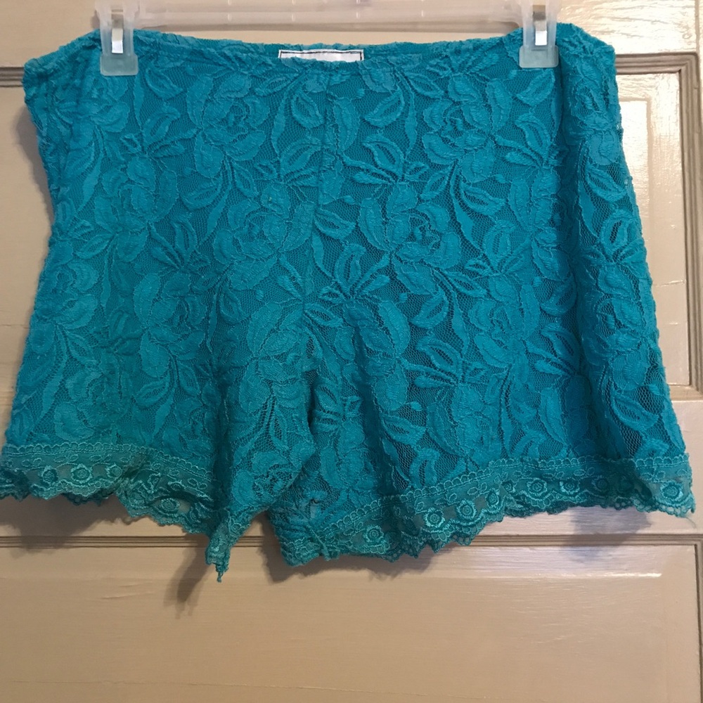 Women's lace shorts