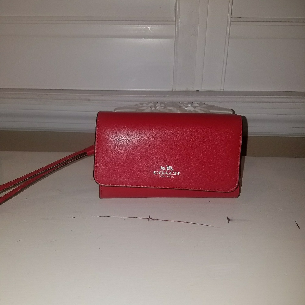 Coach Phone!Wallet wristlet