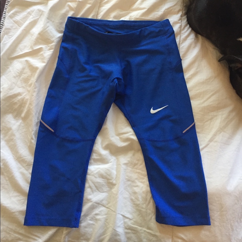 Nike dri-fit blue compression capris