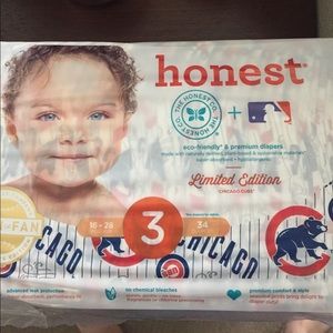 Honest Limited Edition Cubs Diapers