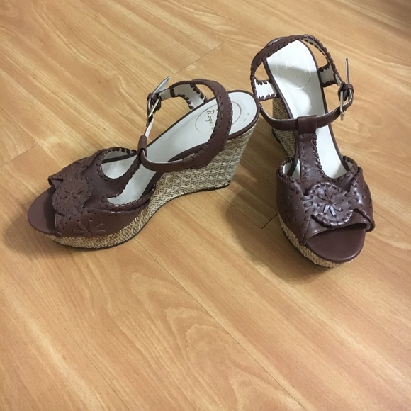 PRICE DROP!! Never Worn Jack Rogers Wedges - Picture 2 of 4