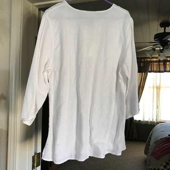 White Embroidered Top - Picture 4 of 5