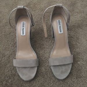 Steve Madden Nude heels