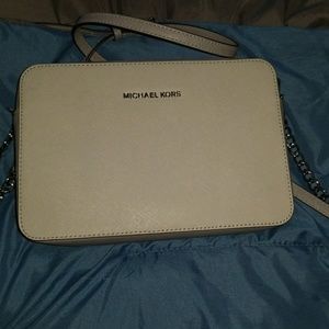 Michael Kors Crossbody Saffiano Leather in Gray