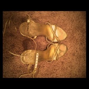 Gold banana republic genuine leather lace up heels