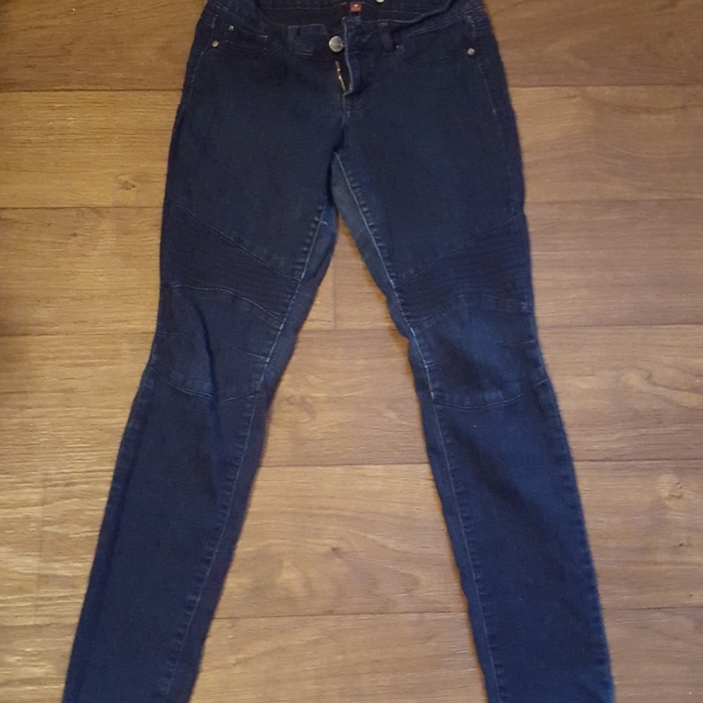 Skinny jeans