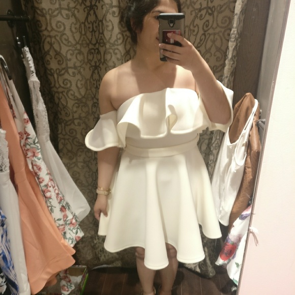 Meet your Posher, Cindy - Picture 5 of 6