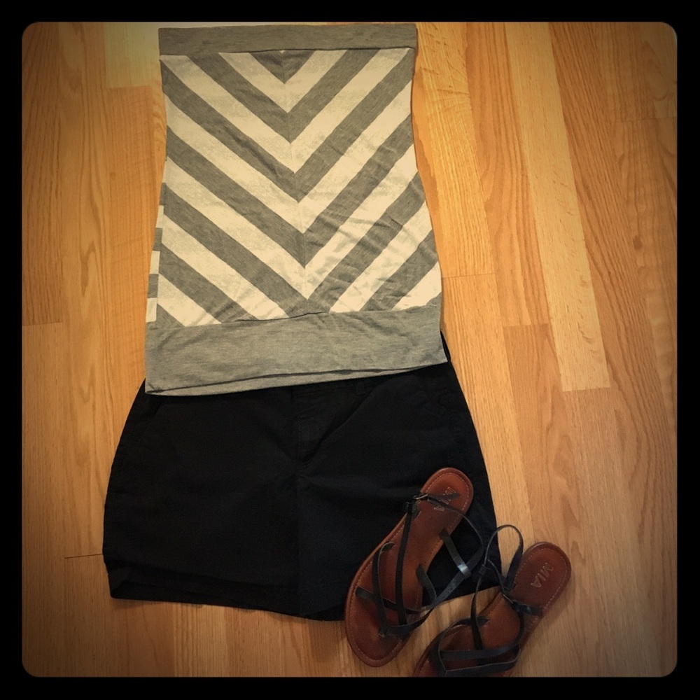 Adorable Xhileration tube top!