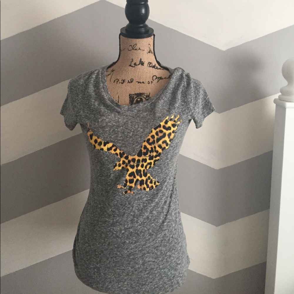 Grey graphic tee