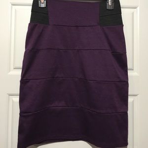 Purple stretch bandage skirt M