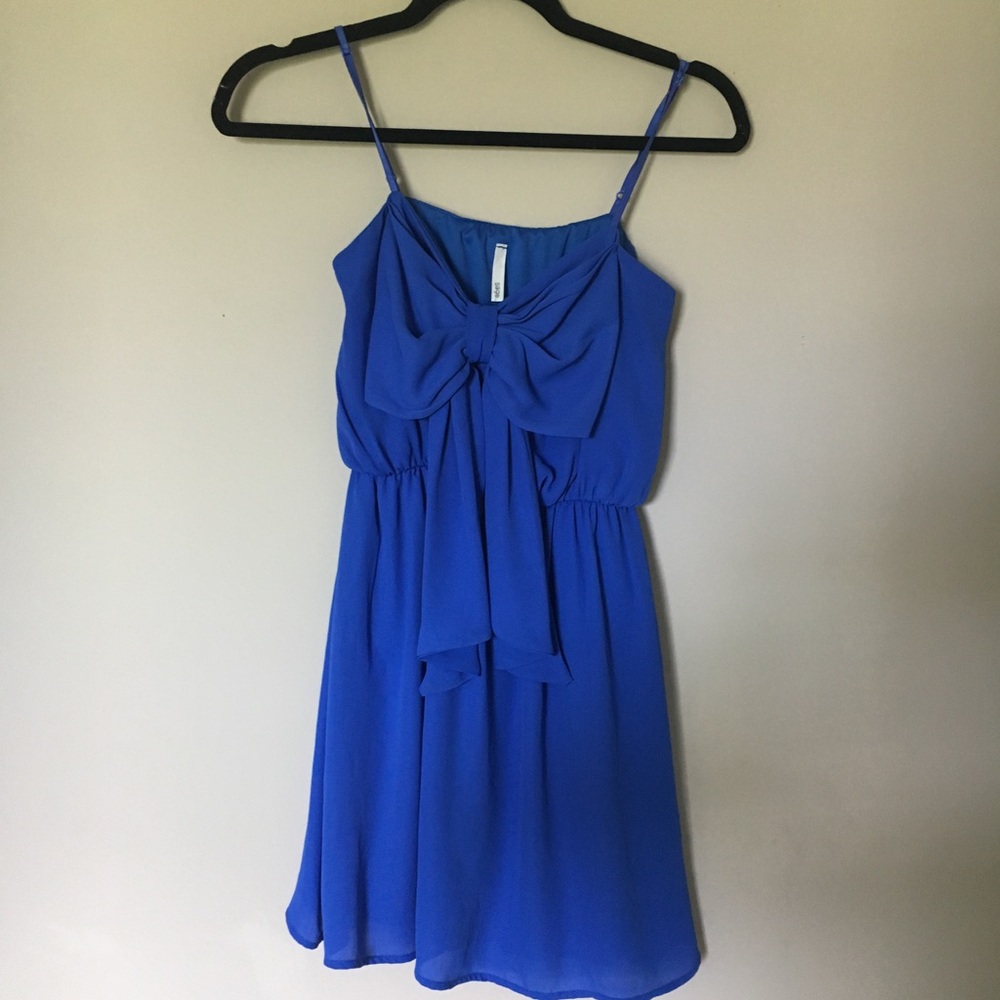 Bow dress!