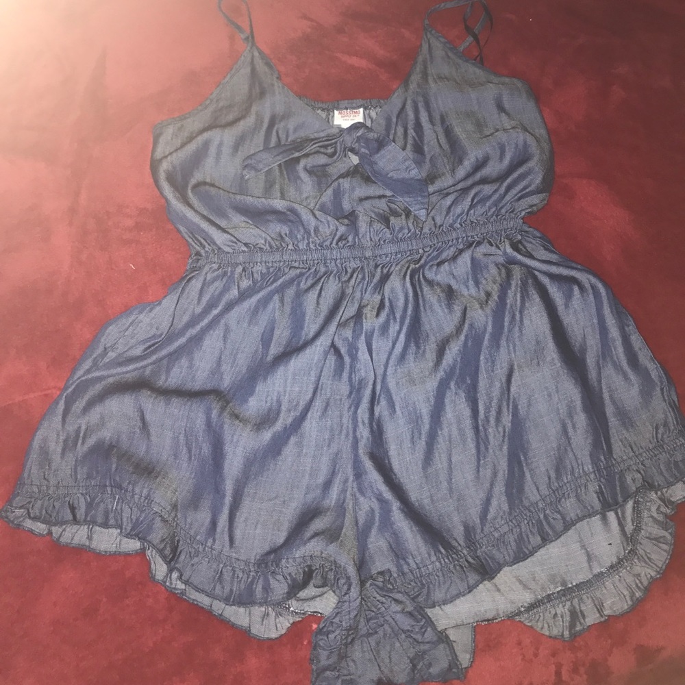 Cute jean romper/ never worn