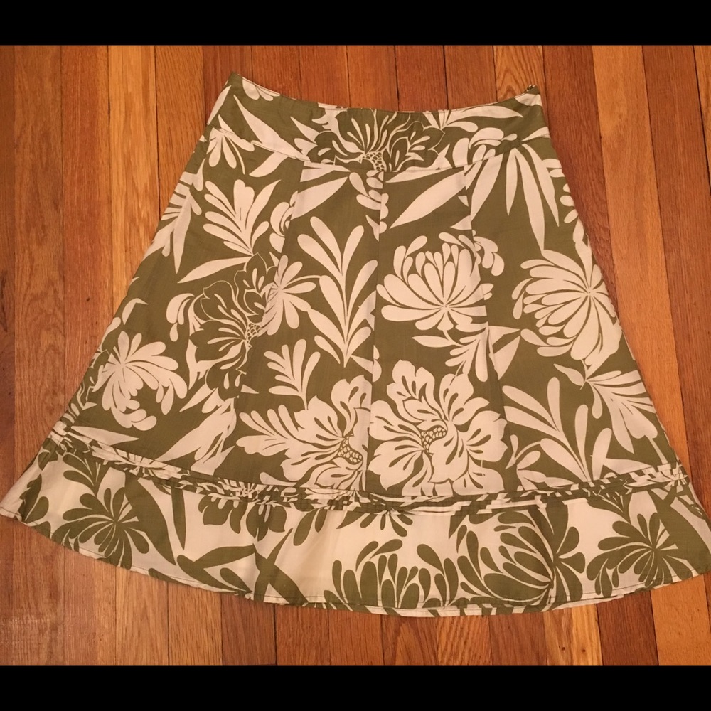 Ann Taylor floral Skirt.