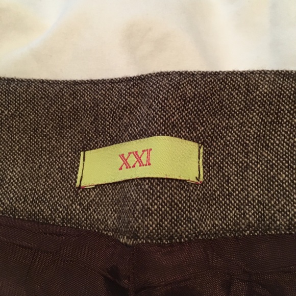 SOLD—-Brown wide leg pants size 6 - Picture 2 of 2