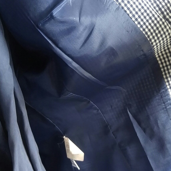 Blazer - Picture 5 of 6