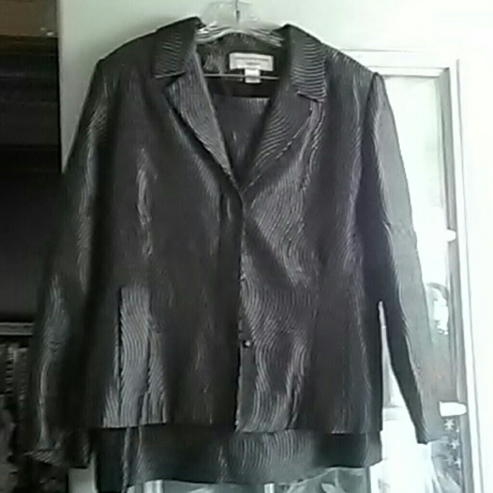 JONES NEW YORK SUIT