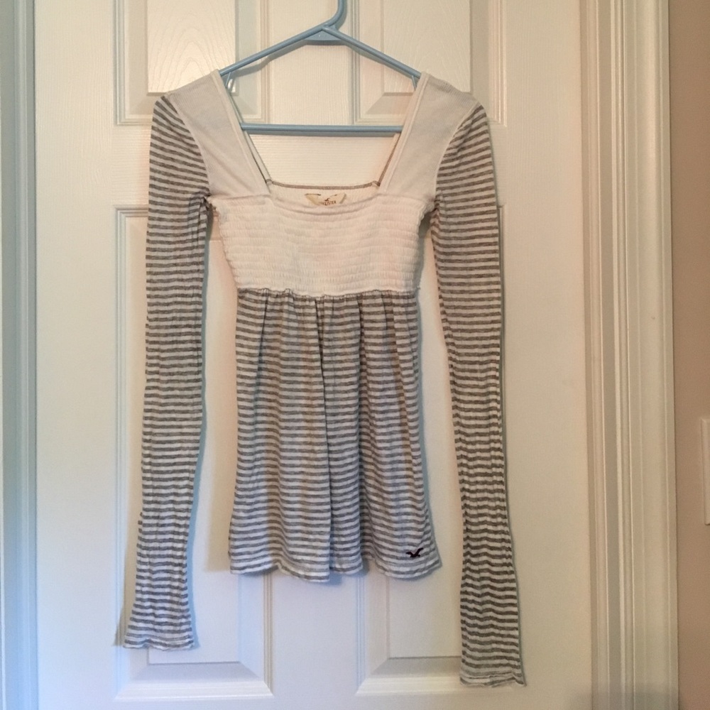 Hollister top