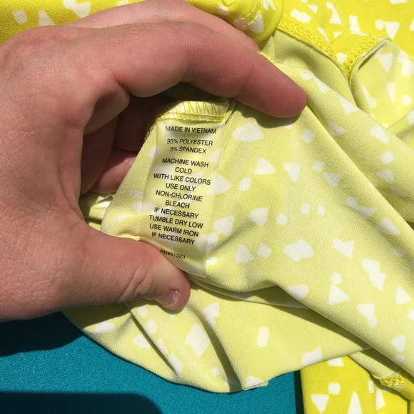 Chaus Zip Front Top Size Small - Picture 4 of 4