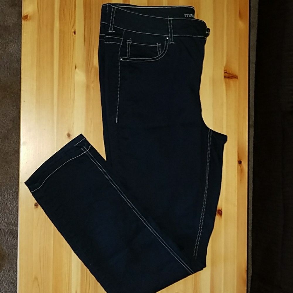 Maurices Size 18 dark wash skinny jeans