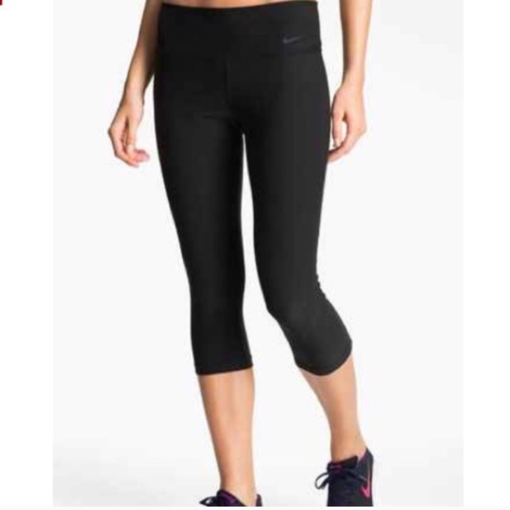 Nik Dri - Fit Black Capri Logo Leggings size XS