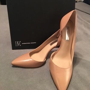 Beautiful INC pumps