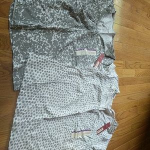 2 short sleeve blouses