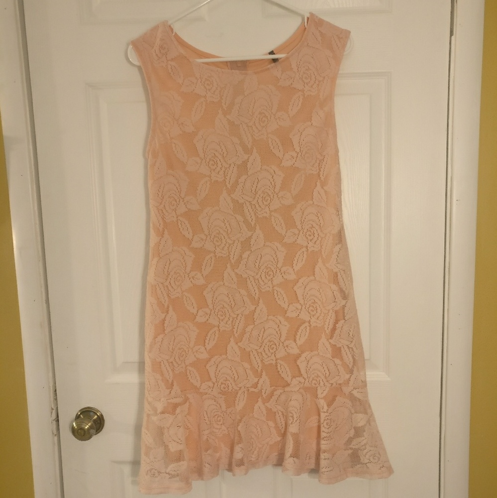 Francesca's blush pink lace dress