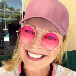 Meet your Posher, Collene