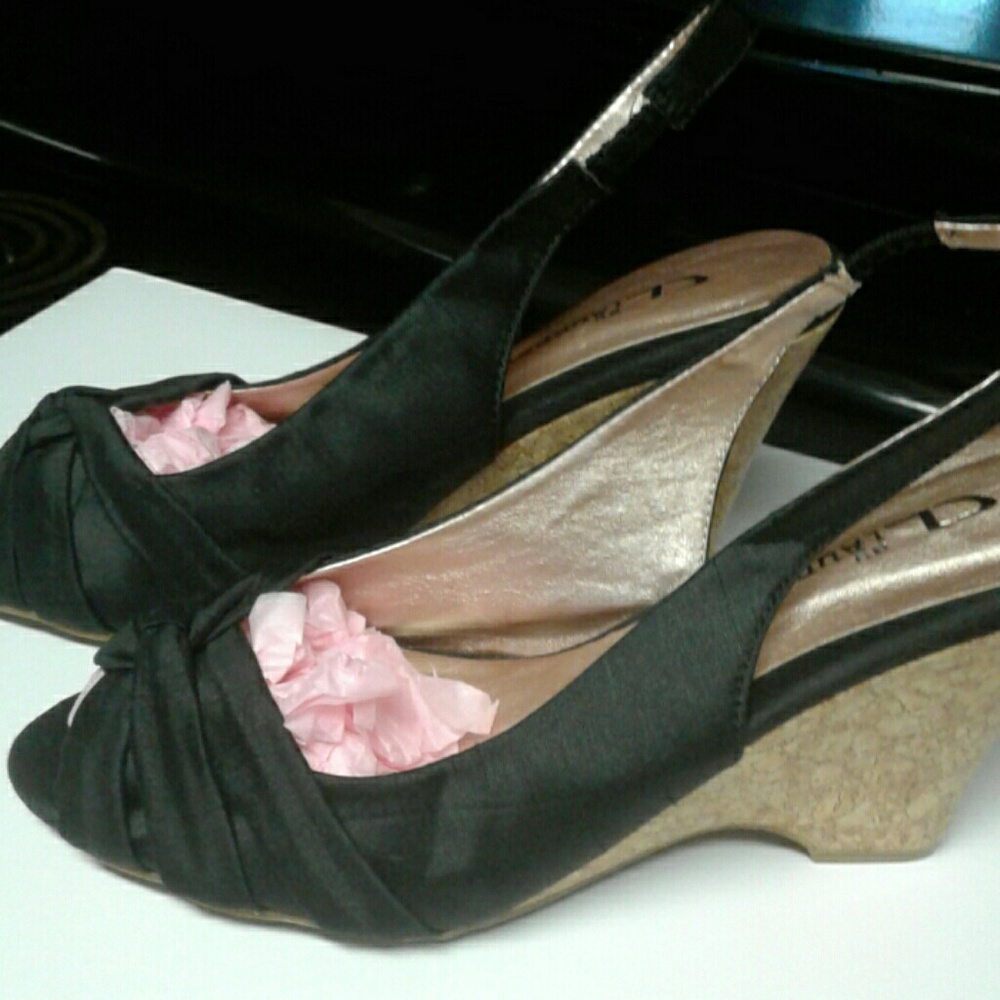 Black Open Toe Wedge Sandals
