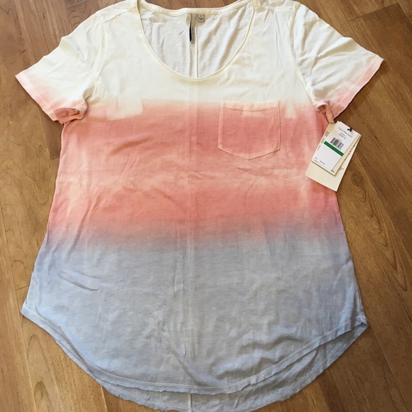 Calvin Klein Jeans Tops - 👚Calvin Klein Short Sleeve Tee Shirt👚