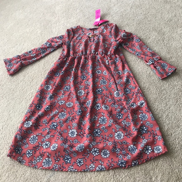 Maternity Dress - Picture 1 of 3