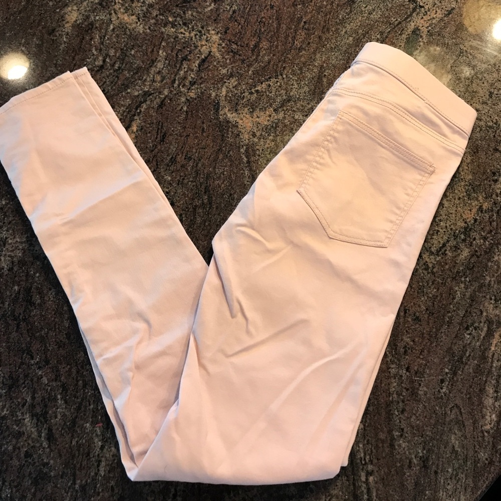 High waisted light pink jeans