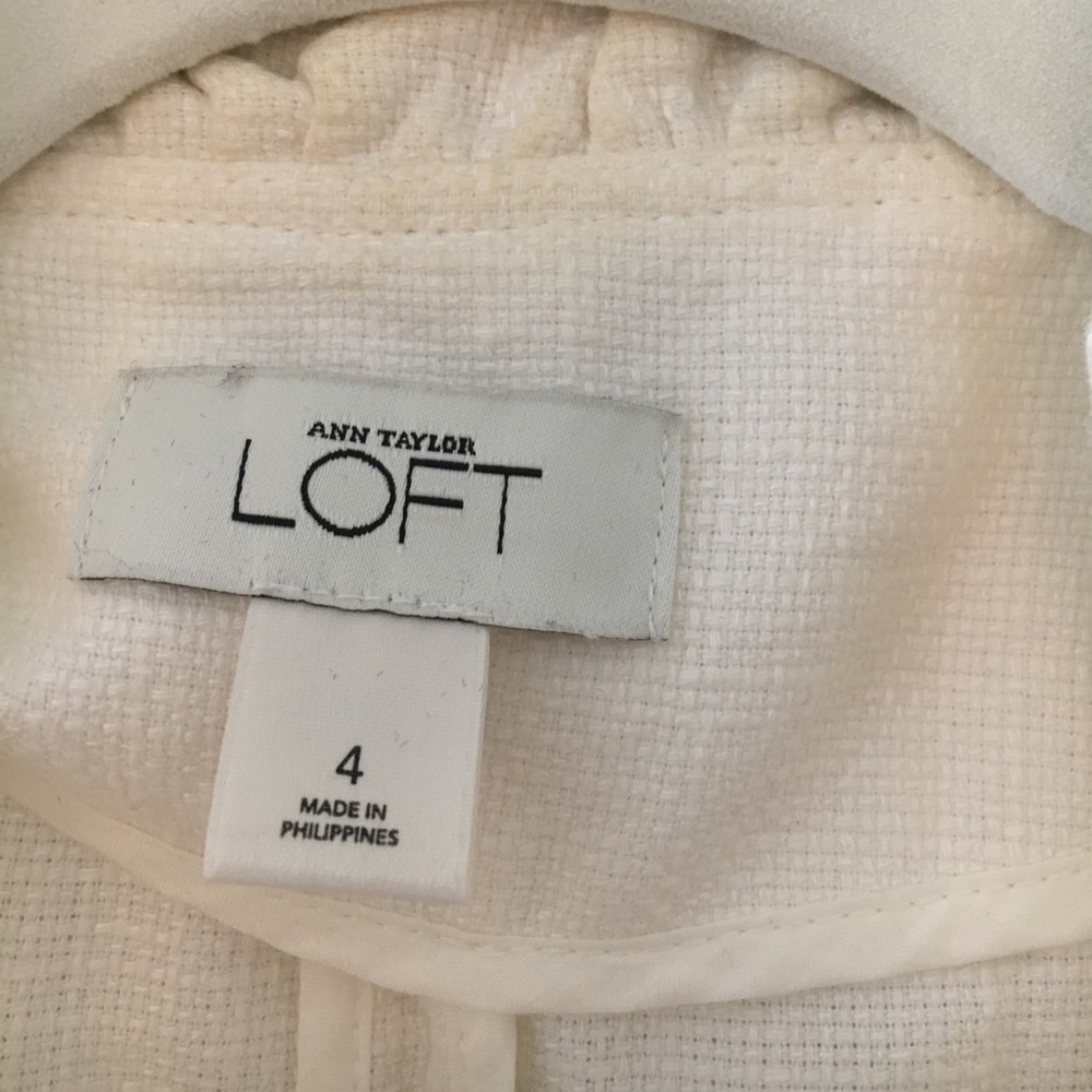 PRICE DROP! Ann Taylor Loft Cream Jacket - Picture 4 of 4
