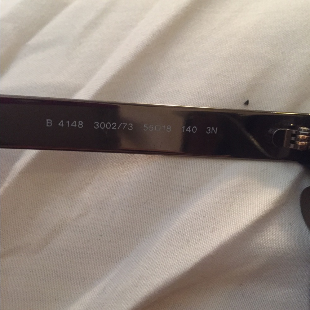 Burberry Sunglasses - Picture 8 of 8