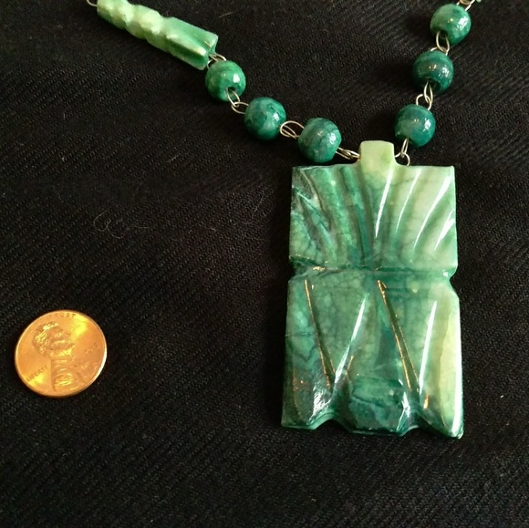 Jade statement necklace - estate - Picture 2 of 4