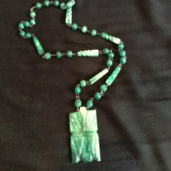 Jade statement necklace - estate - Picture 3 of 4