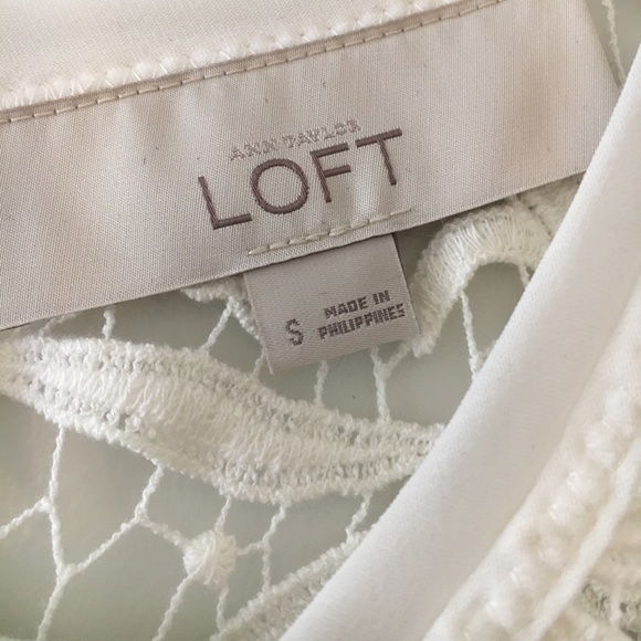 NWOT!! LOFT White Top - Picture 2 of 2