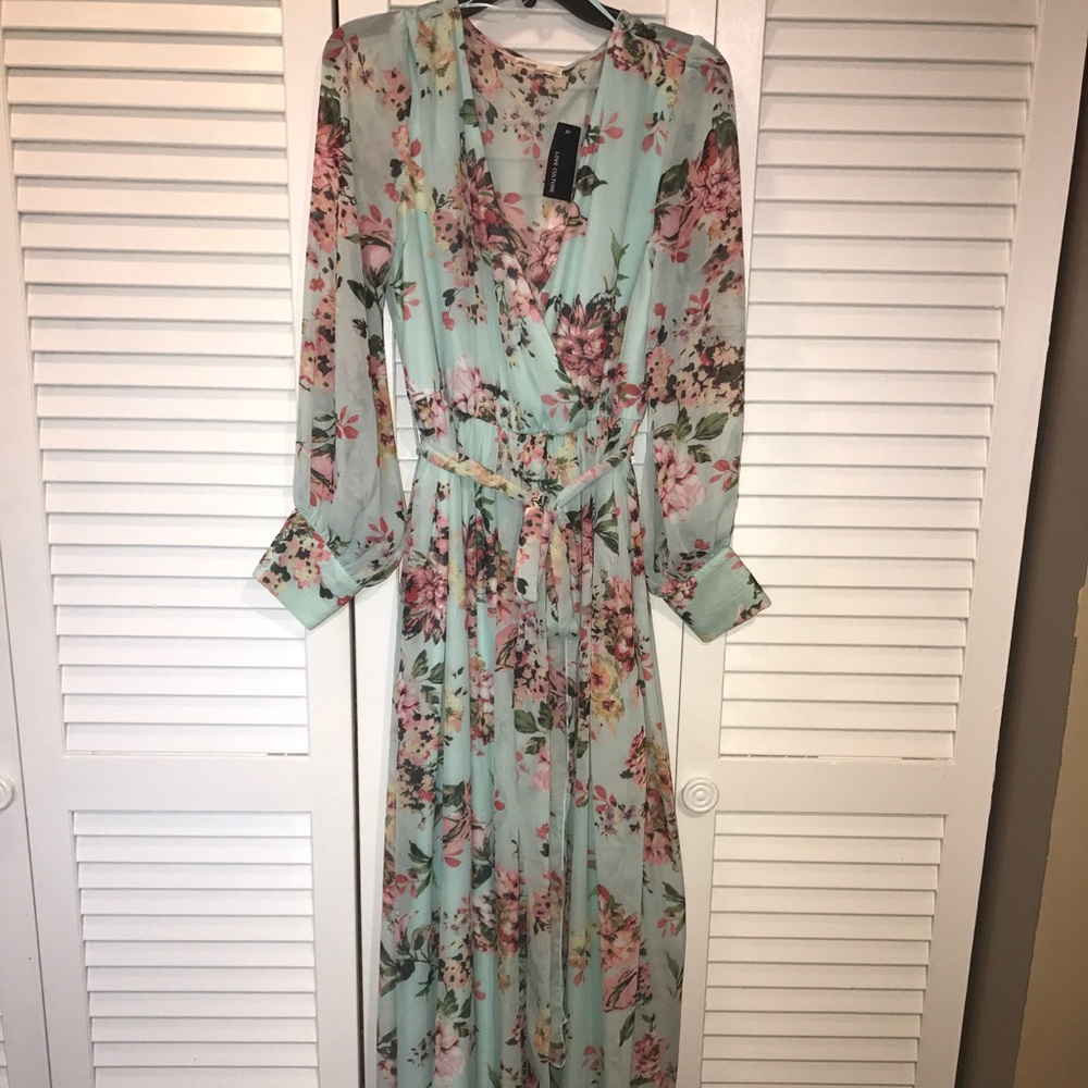 NWT Size Large Love Culture Mint Flower Maxi Dress