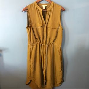 H&M Sleeveless 📣 Chartreuse Dress