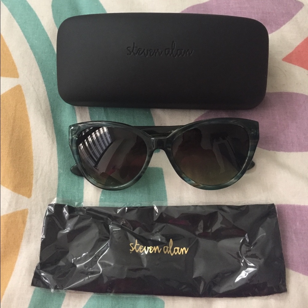 ❌SOLD❌ Steven Alan AGNES Sunglasses Aqua Cat Eye