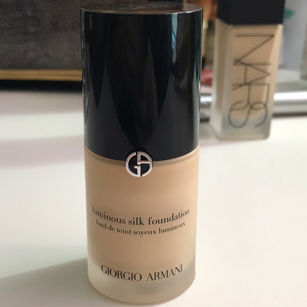 Armani luminous silk foundation