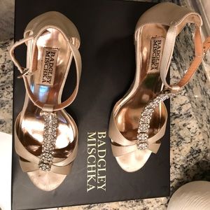 Badgley mischka Romance wedges