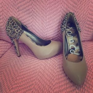 Sam Edelman Nude Spike Pumps Size 10M