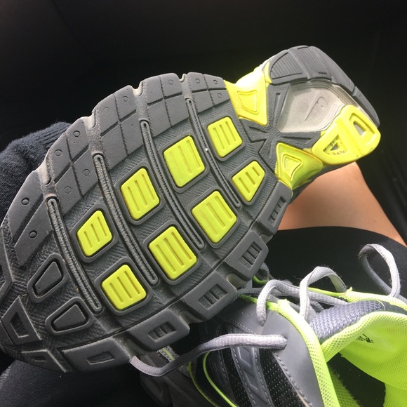 ❌SOLD❌Nike Initiator Gray Green Running Shoes - Picture 7 of 7