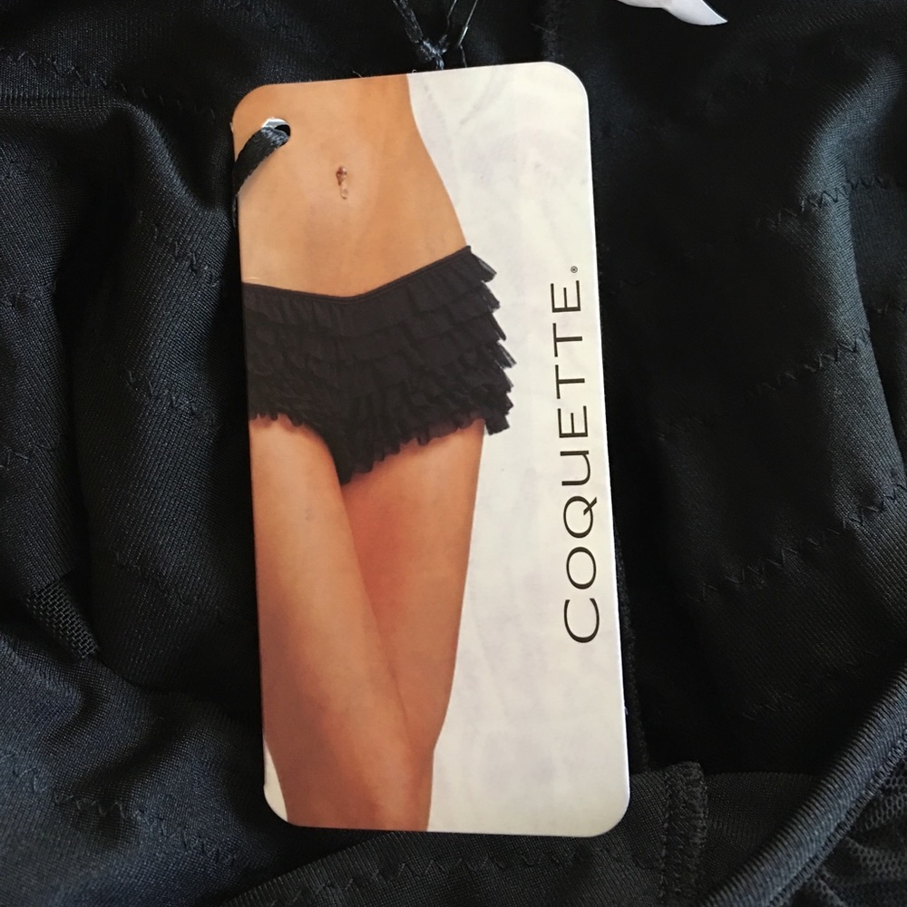 Ruffle shorts with bow